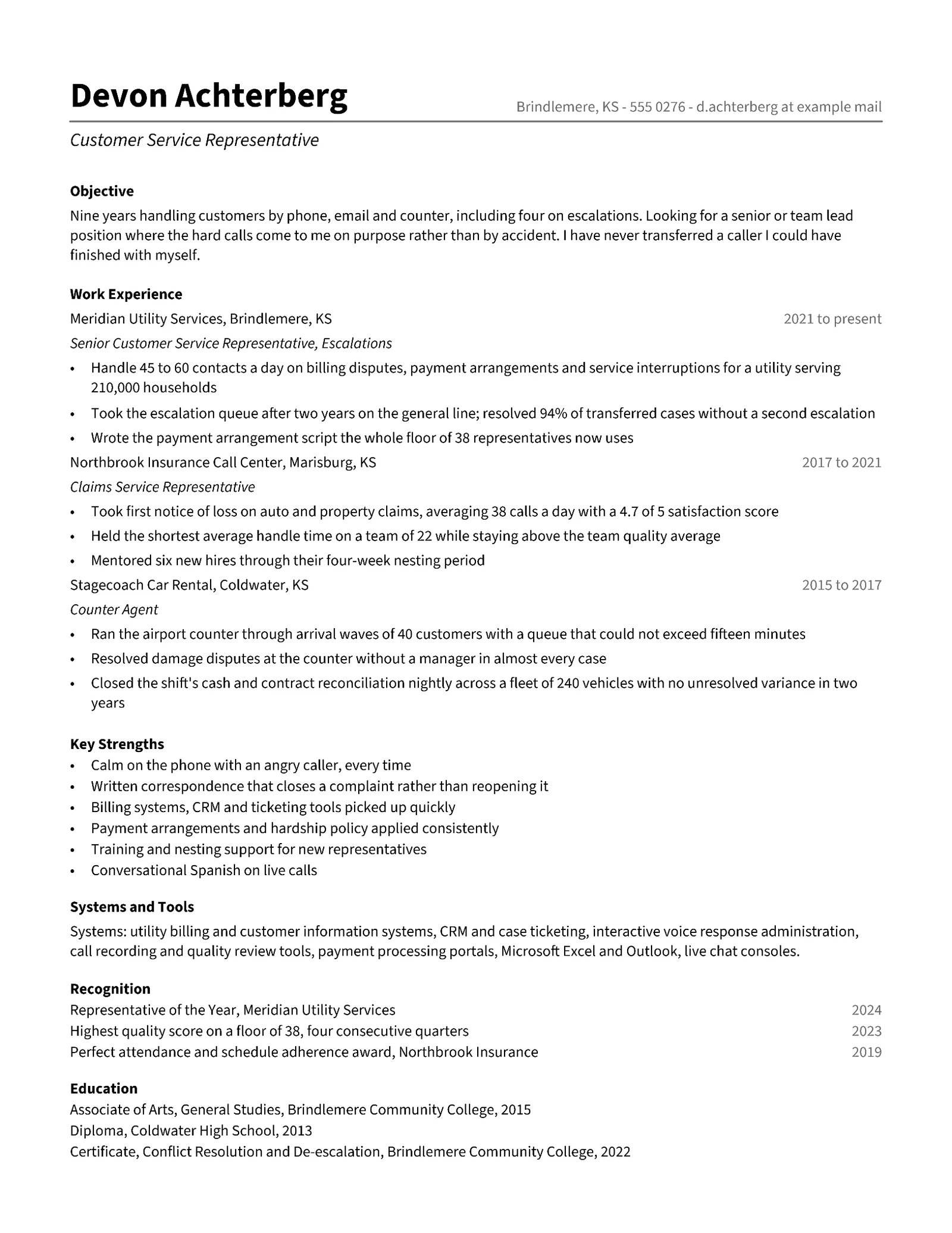 Basic Customer Service Resume — Letter Resume template