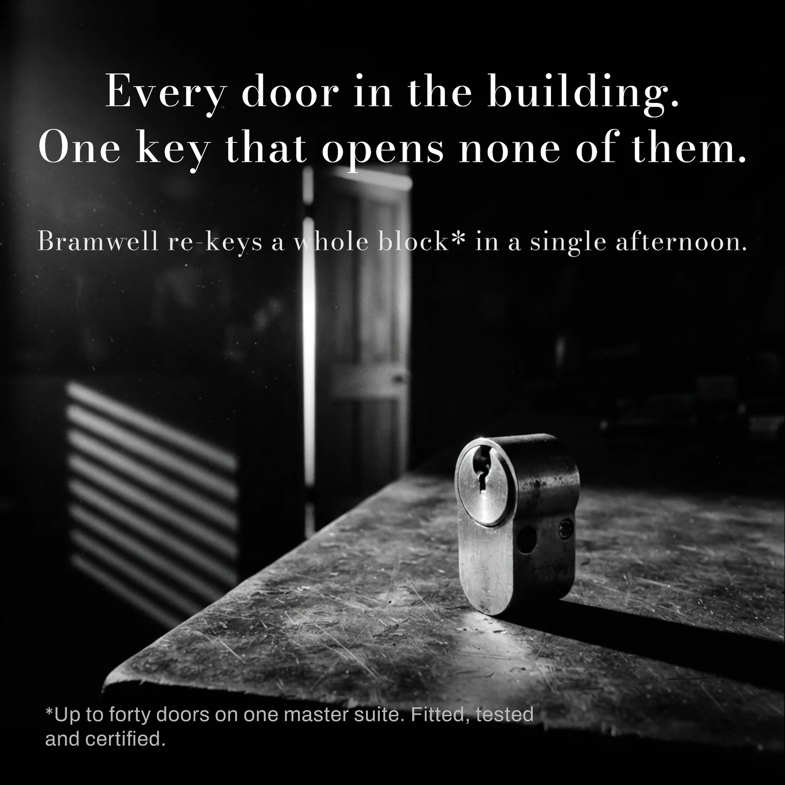 Film noir in-situ — 1:1 Instagram ad template
